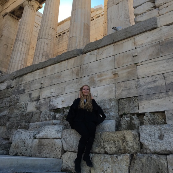 Meet your Posher, Jessica - Picture 3 of 10